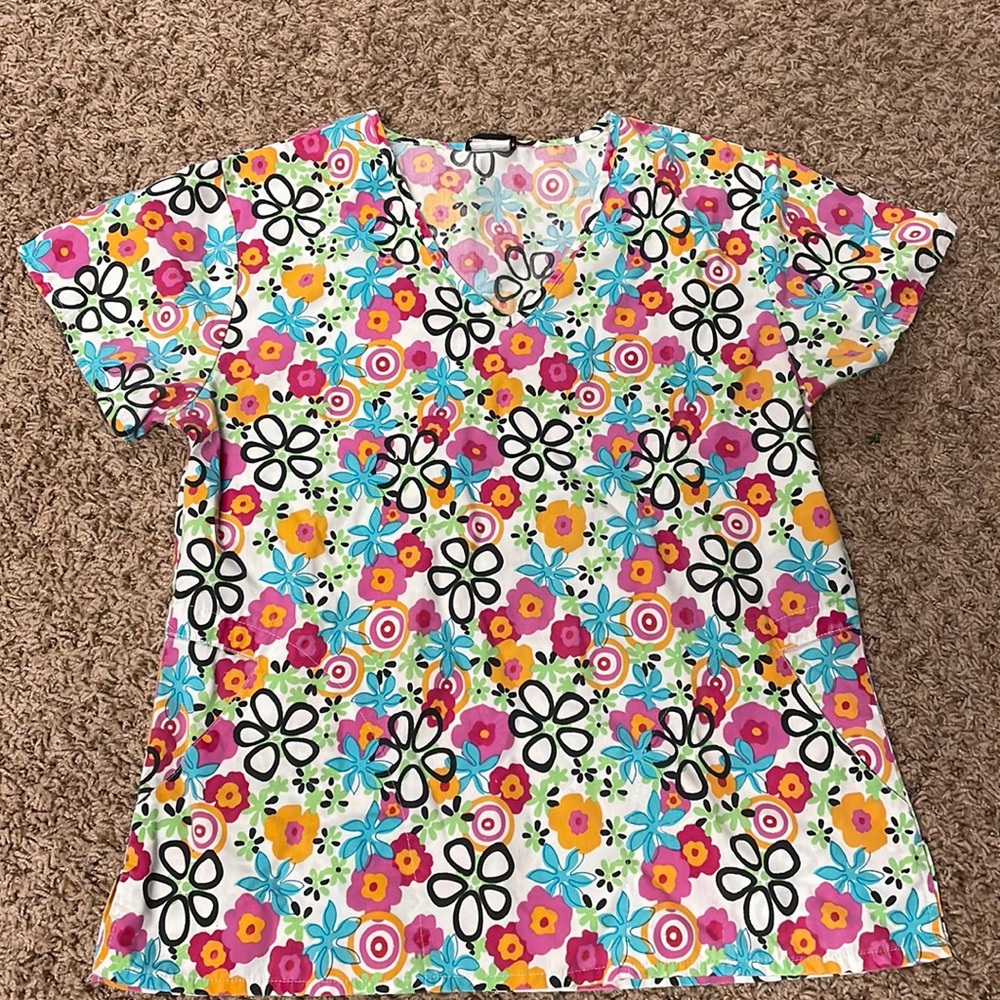 Scrub top